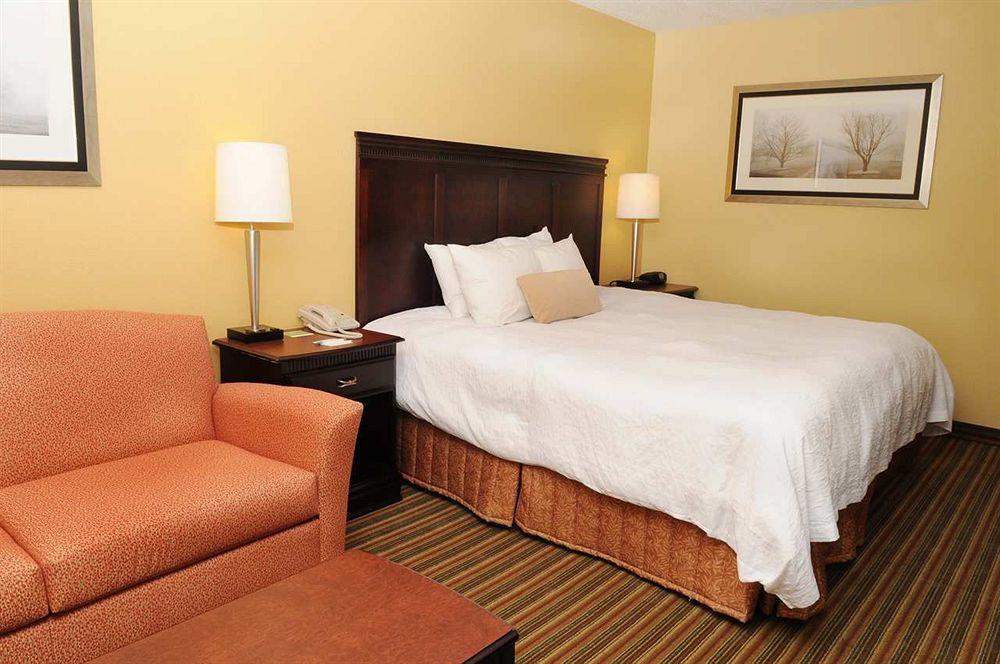 Hampton Inn Owensboro Room photo